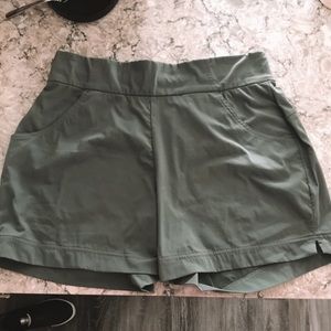 Columbia Omni-Shield shorts